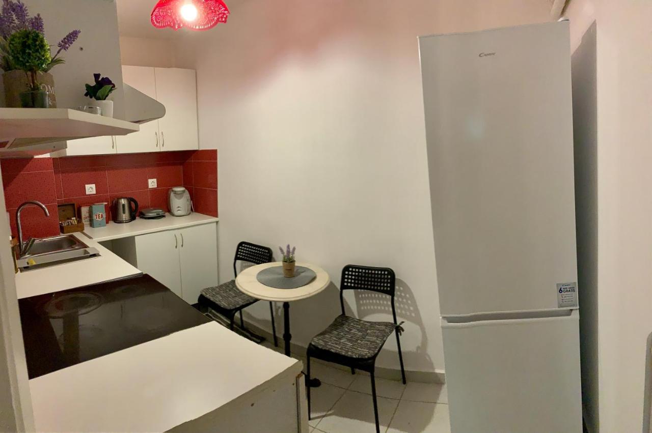 Modern Apartment In The Heart Of Athens Near Acropolis ภายนอก รูปภาพ